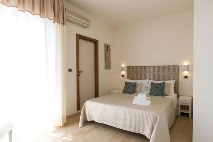 Hotel Soraya - Spiaggia Sawasdee Riccione Exterior photo