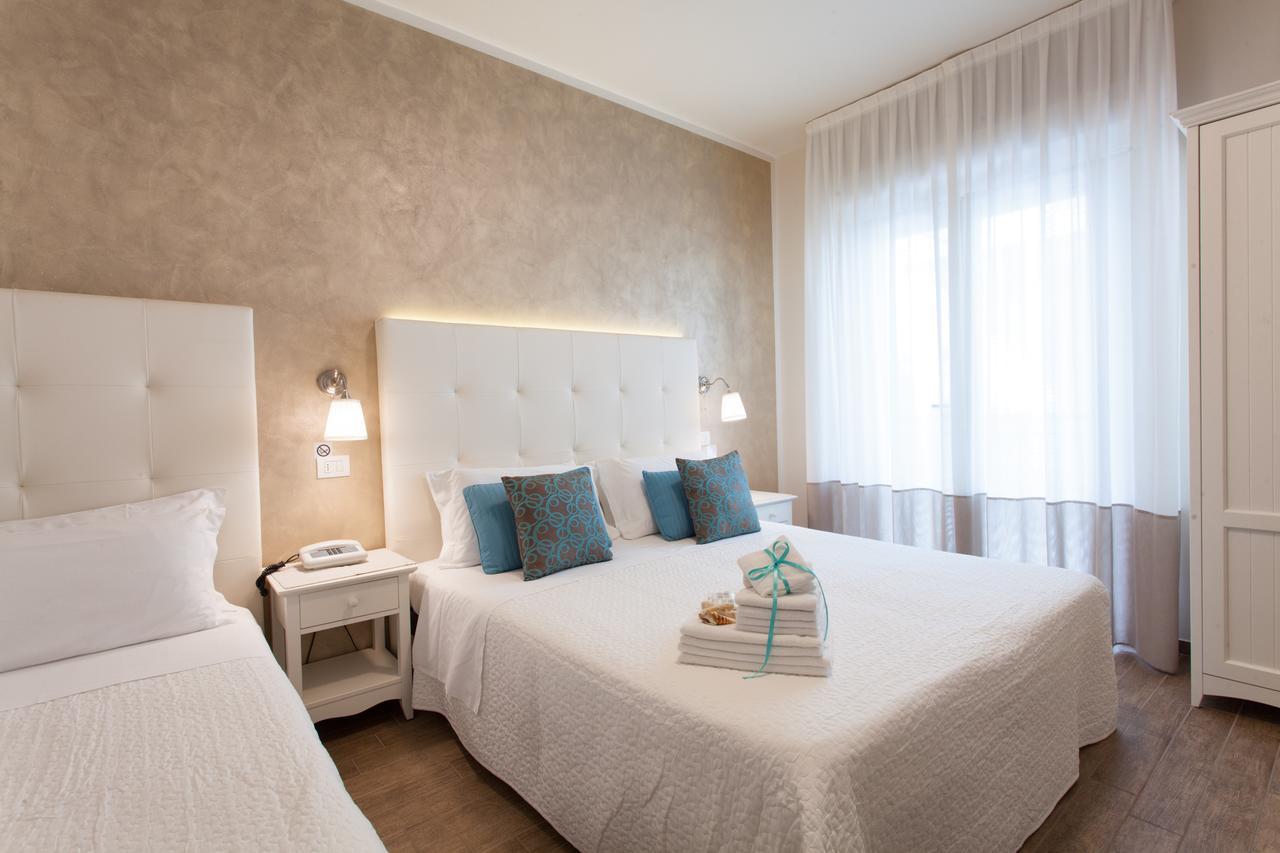 Hotel Soraya - Spiaggia Sawasdee Riccione Exterior photo